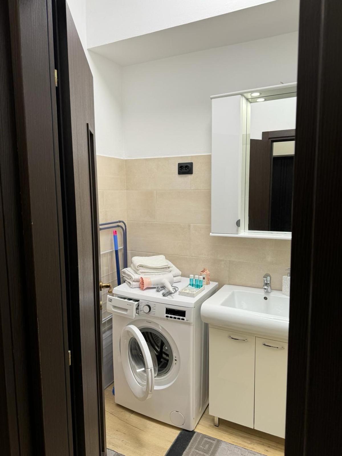 Luxury Young Residence ヤシ エクステリア 写真
